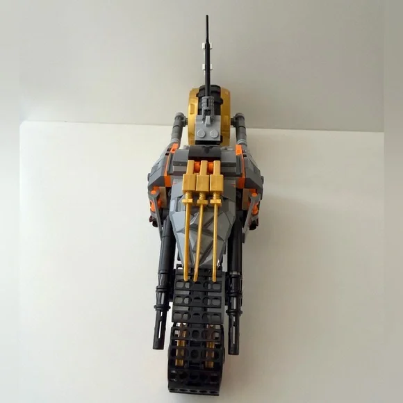 LEGO NINJAGO Cole's Dirt Bike Set (Retired Set) - Picture 7 of 10